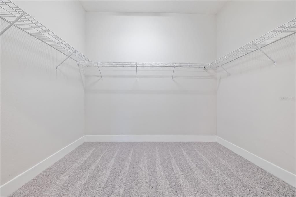 For Rent: $3,990 (4 beds, 3 baths, 2785 Square Feet)