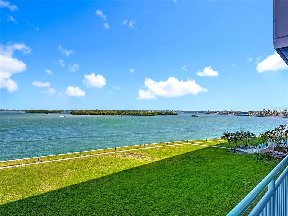 For Sale: $649,000 (3 beds, 2 baths, 1470 Square Feet)