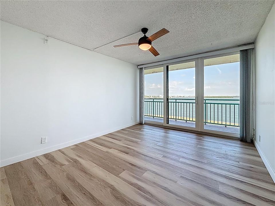 For Sale: $649,000 (3 beds, 2 baths, 1470 Square Feet)