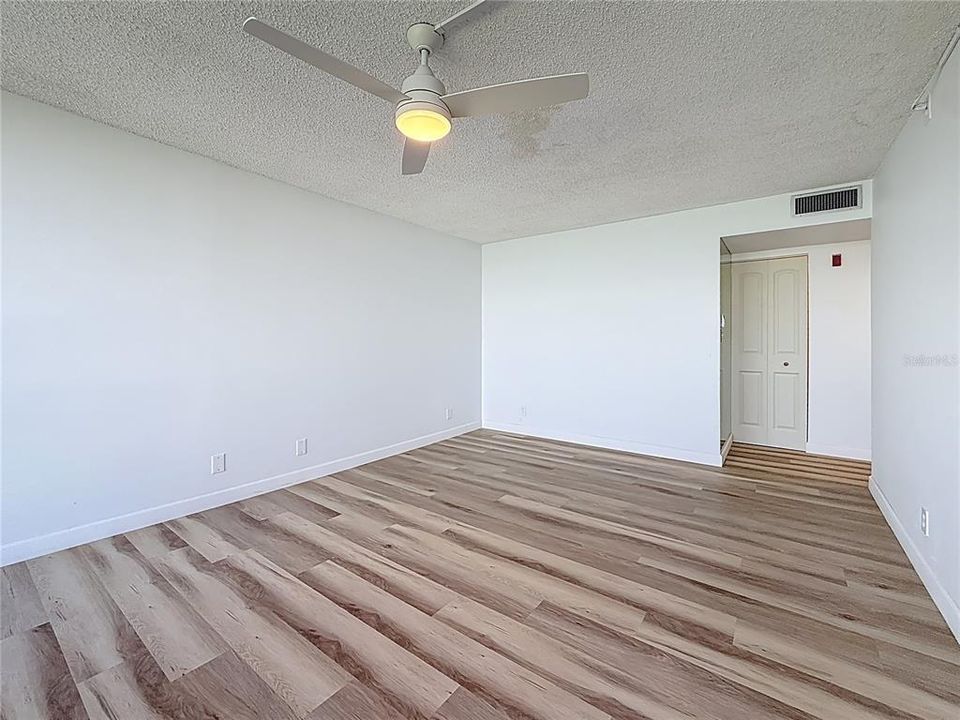 For Sale: $649,000 (3 beds, 2 baths, 1470 Square Feet)