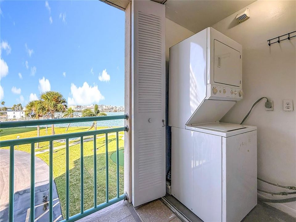 For Sale: $649,000 (3 beds, 2 baths, 1470 Square Feet)