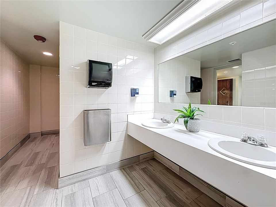 For Sale: $649,000 (3 beds, 2 baths, 1470 Square Feet)