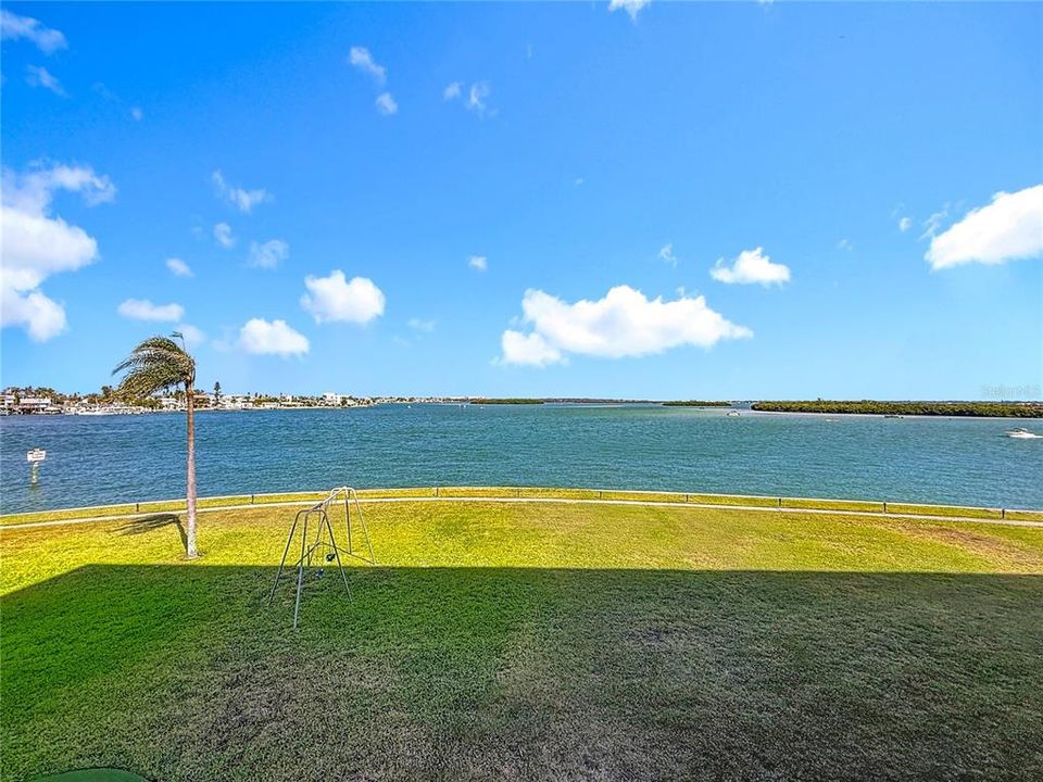 For Sale: $649,000 (3 beds, 2 baths, 1470 Square Feet)