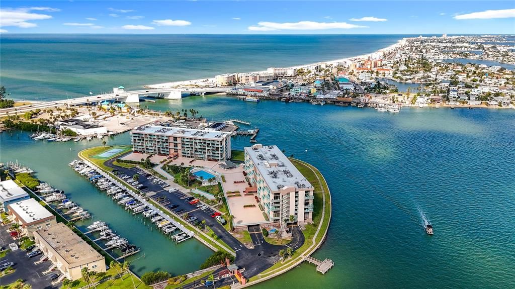 For Sale: $649,000 (3 beds, 2 baths, 1470 Square Feet)