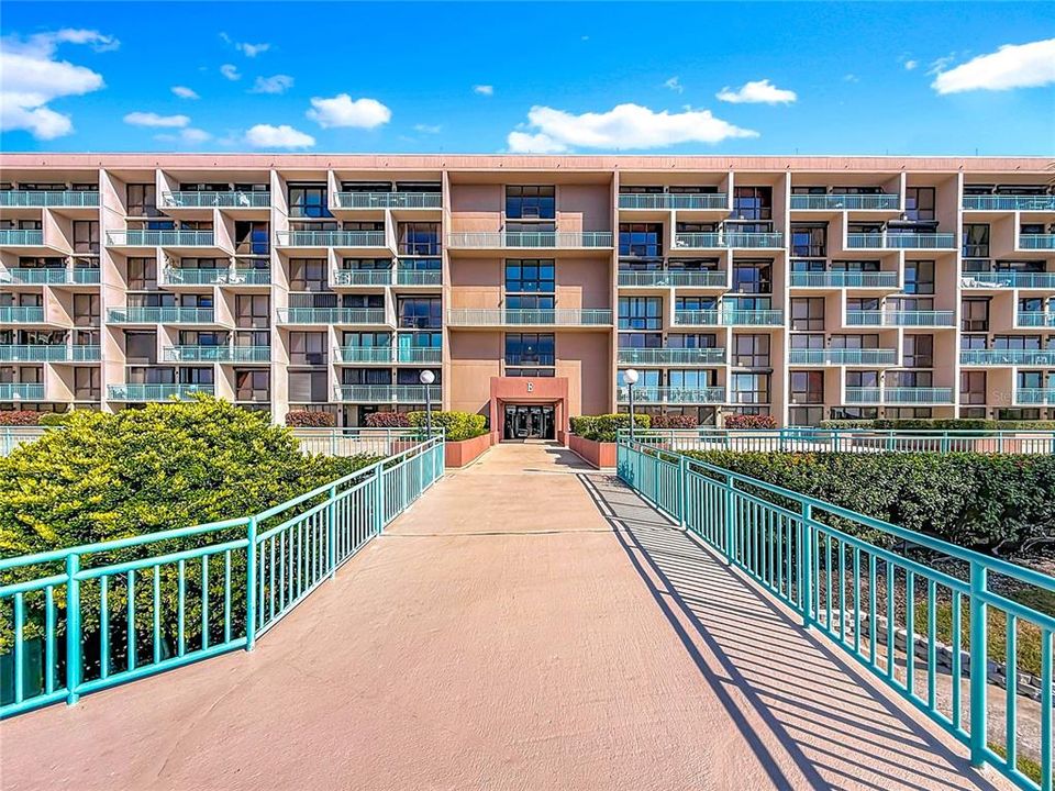 For Sale: $649,000 (3 beds, 2 baths, 1470 Square Feet)