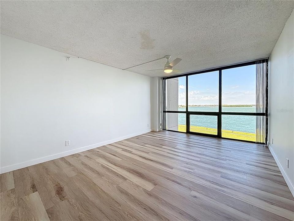 For Sale: $649,000 (3 beds, 2 baths, 1470 Square Feet)