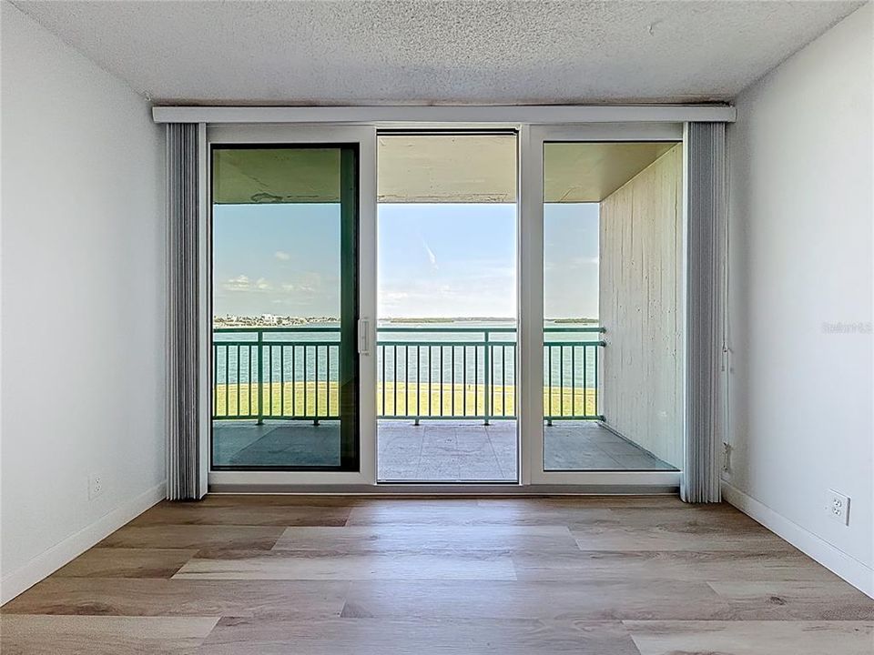 For Sale: $649,000 (3 beds, 2 baths, 1470 Square Feet)