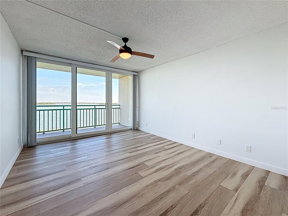 For Sale: $649,000 (3 beds, 2 baths, 1470 Square Feet)