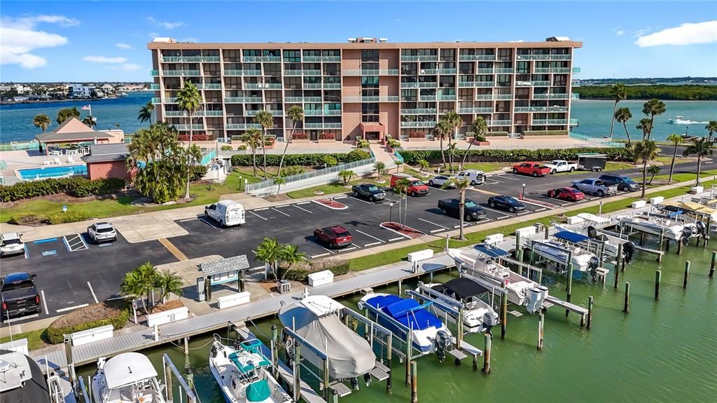 For Sale: $649,000 (3 beds, 2 baths, 1470 Square Feet)