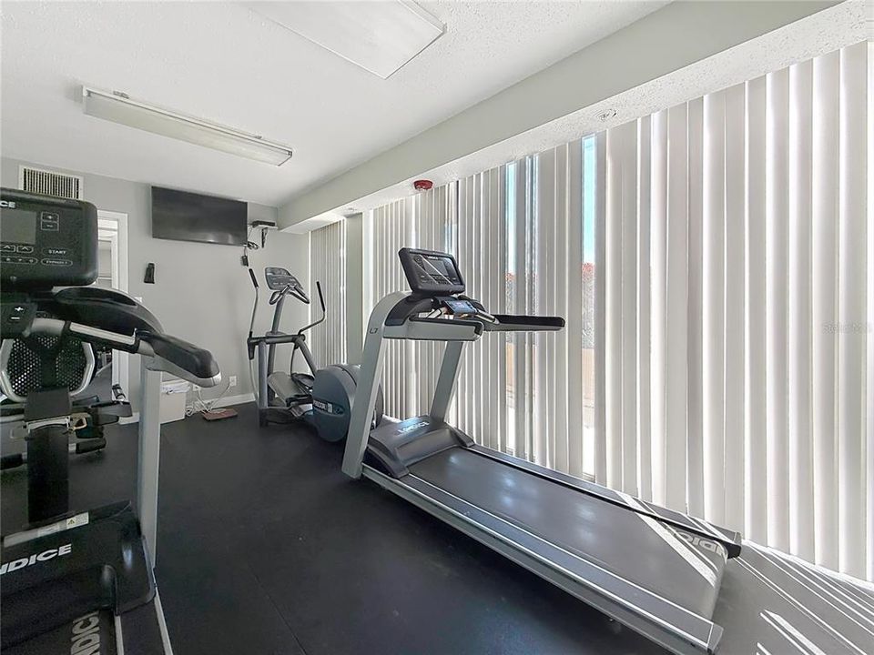 For Sale: $649,000 (3 beds, 2 baths, 1470 Square Feet)