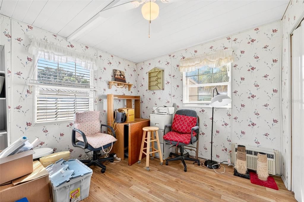 For Sale: $139,900 (3 beds, 2 baths, 1152 Square Feet)