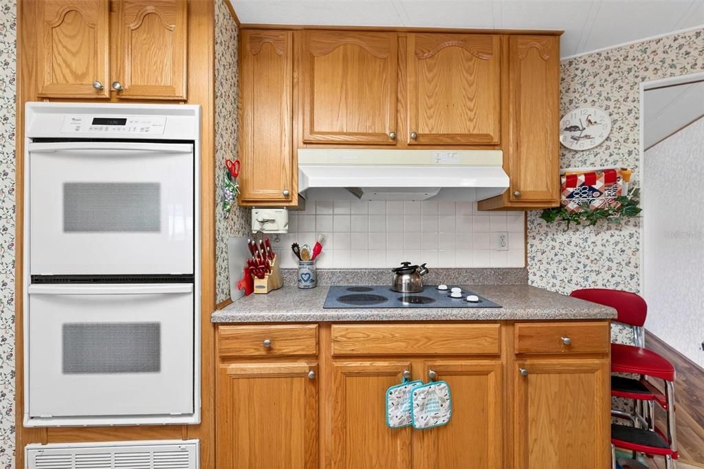 For Sale: $139,900 (3 beds, 2 baths, 1152 Square Feet)