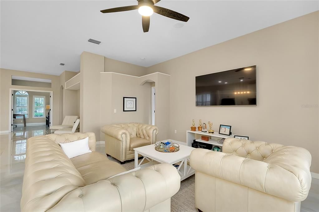 Active With Contract: $589,000 (3 beds, 2 baths, 1694 Square Feet)