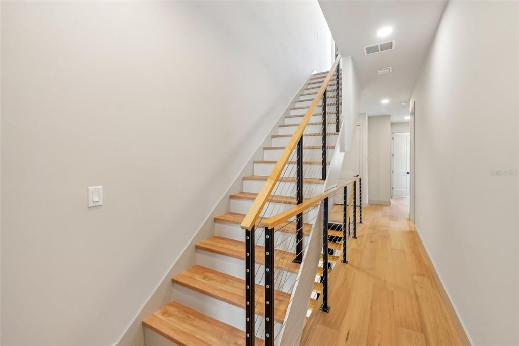 出租: $9,975 (4 贝兹, 4 浴室, 2850 平方英尺)