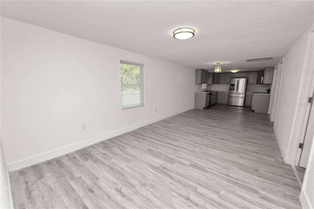 На продажу: $260,000 (3 спален, 2 ванн, 1152 Квадратных фут)