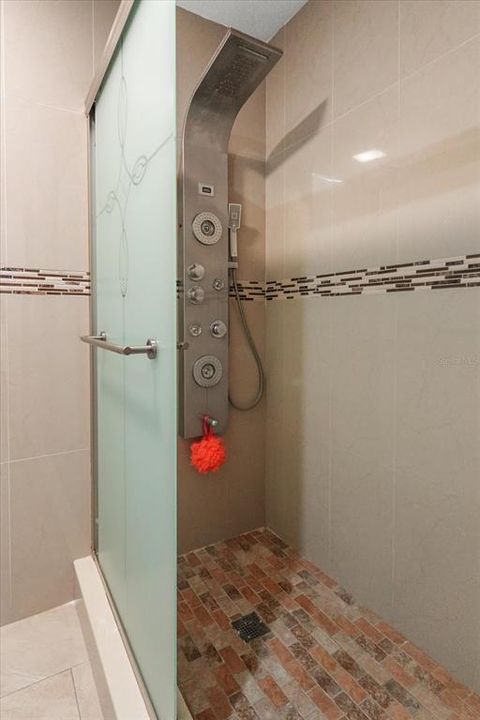 For Sale: $499,900 (3 beds, 2 baths, 1546 Square Feet)