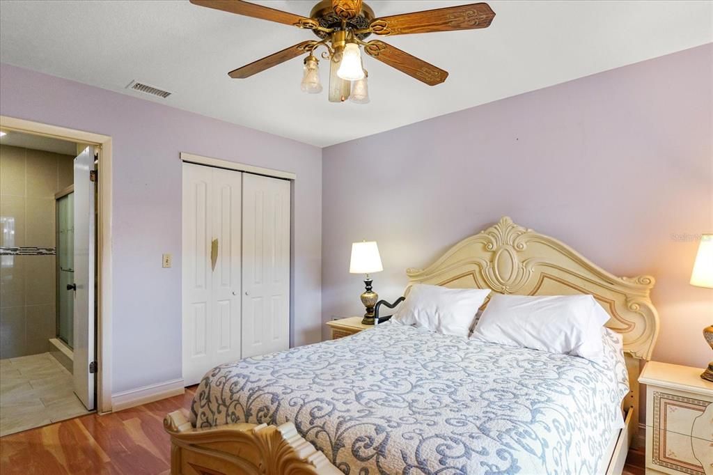 For Sale: $499,900 (3 beds, 2 baths, 1546 Square Feet)