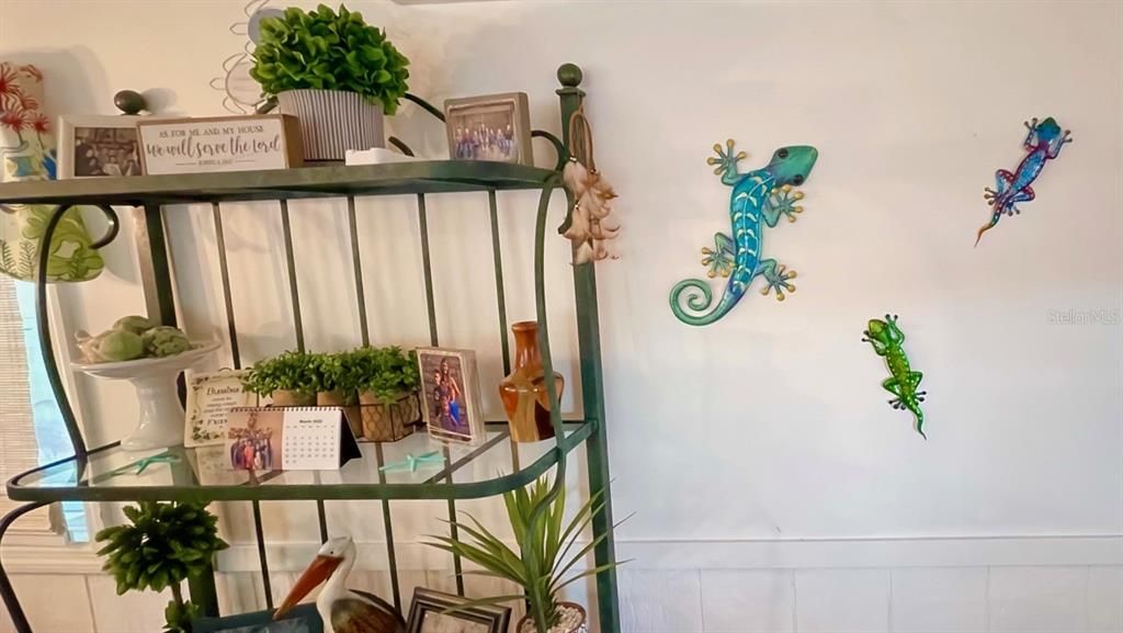 На продажу: $189,900 (2 спален, 1 ванн, 672 Квадратных фут)