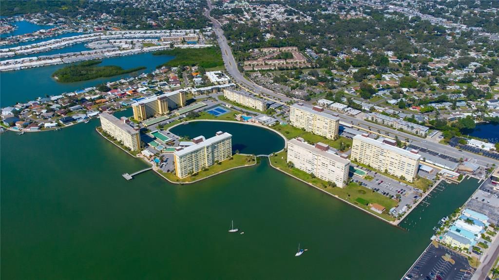 Active With Contract: $224,500 (2 beds, 2 baths, 1040 Square Feet)