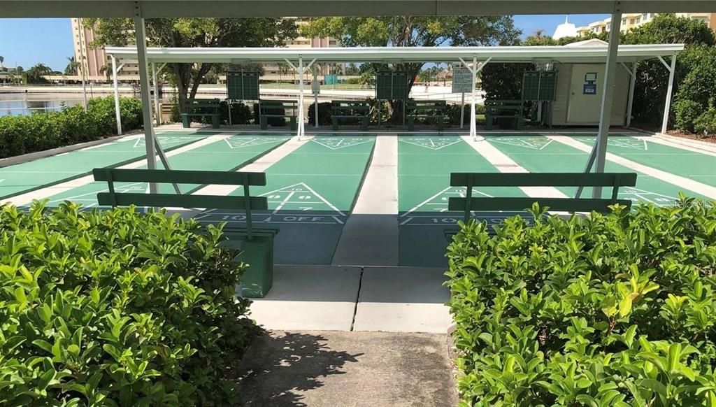 Active With Contract: $224,500 (2 beds, 2 baths, 1040 Square Feet)