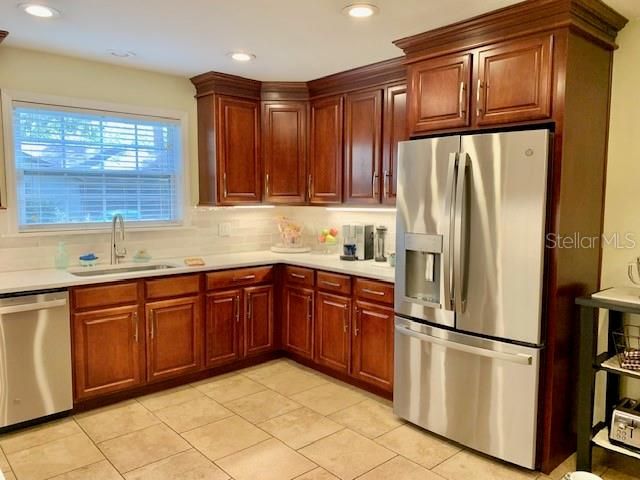 На продажу: $475,000 (4 спален, 3 ванн, 2490 Квадратных фут)