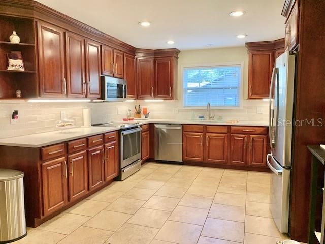 На продажу: $475,000 (4 спален, 3 ванн, 2490 Квадратных фут)