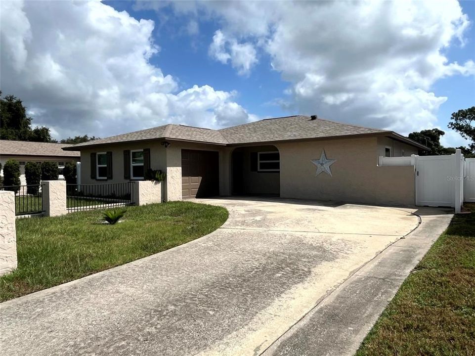 Recently Rented: $2,450 (4 beds, 2 baths, 1534 Square Feet)