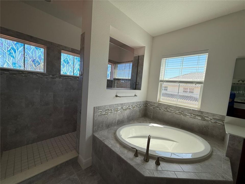 En Venta: $898,900 (5 camas, 5 baños, 5623 Pies cuadrados)