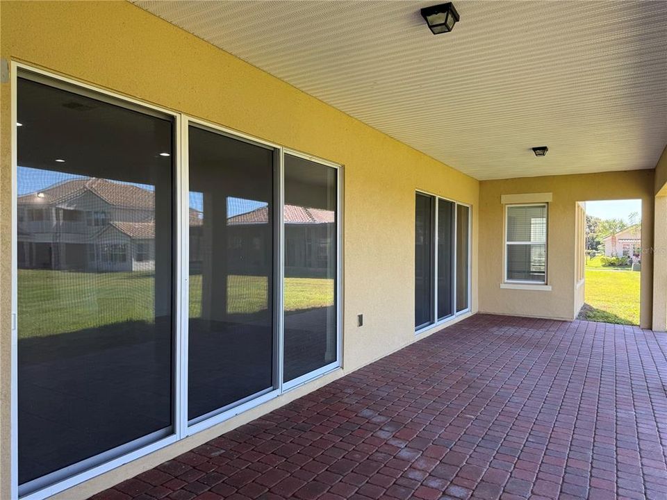 En Venta: $898,900 (5 camas, 5 baños, 5623 Pies cuadrados)