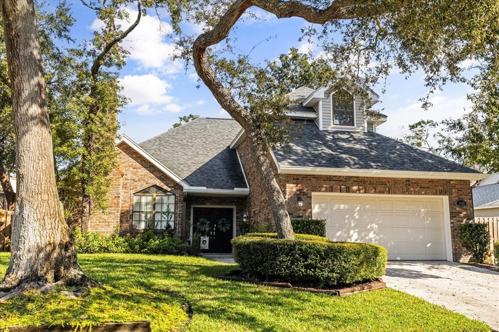 For Sale: $669,000 (4 beds, 2 baths, 2192 Square Feet)