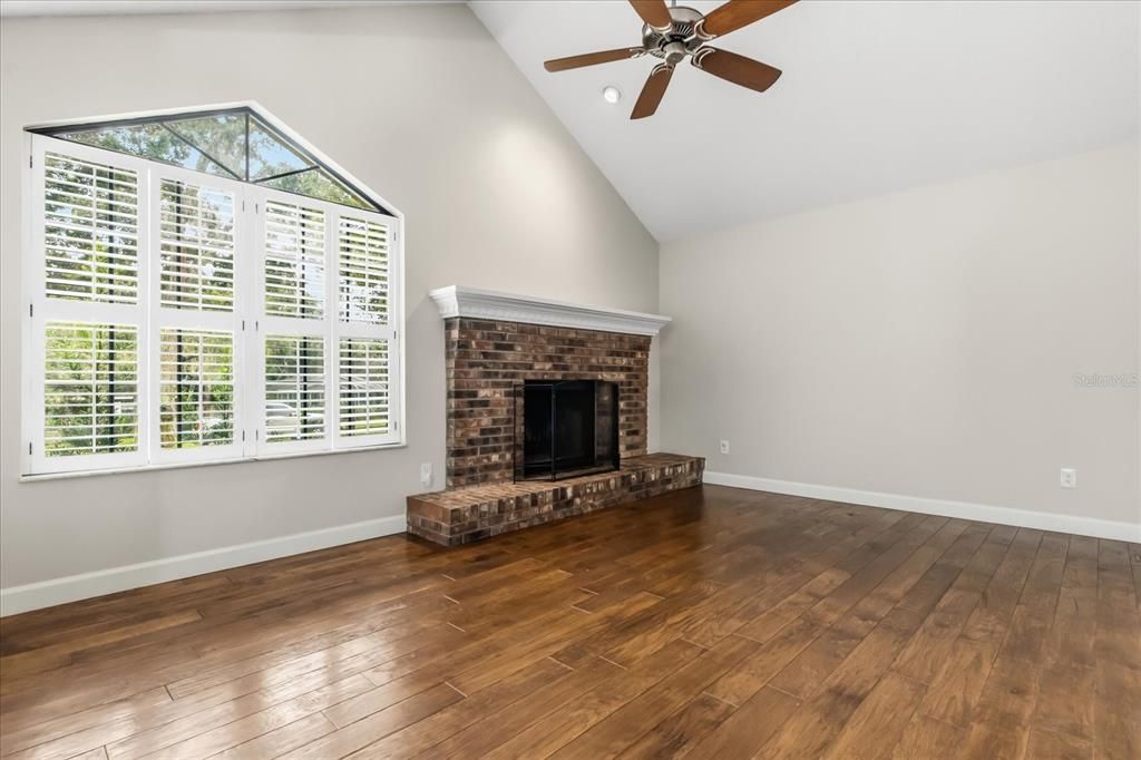 For Sale: $669,000 (4 beds, 2 baths, 2192 Square Feet)