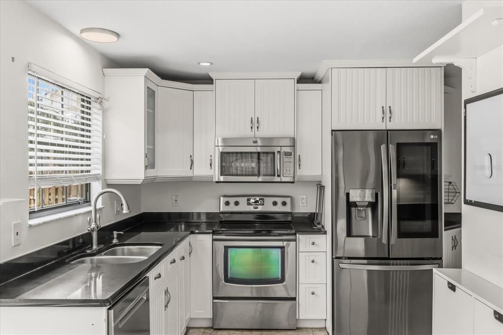 For Sale: $669,000 (4 beds, 2 baths, 2192 Square Feet)