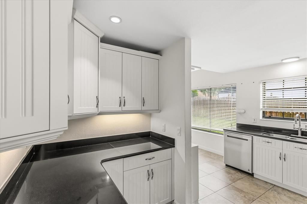 For Sale: $669,000 (4 beds, 2 baths, 2192 Square Feet)