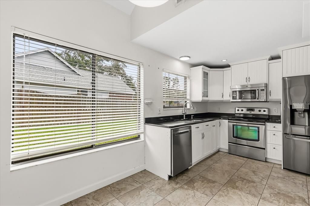 For Sale: $669,000 (4 beds, 2 baths, 2192 Square Feet)