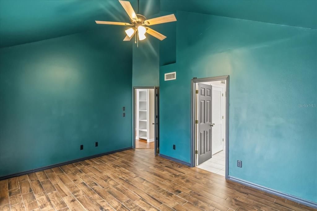 For Sale: $669,000 (4 beds, 2 baths, 2192 Square Feet)