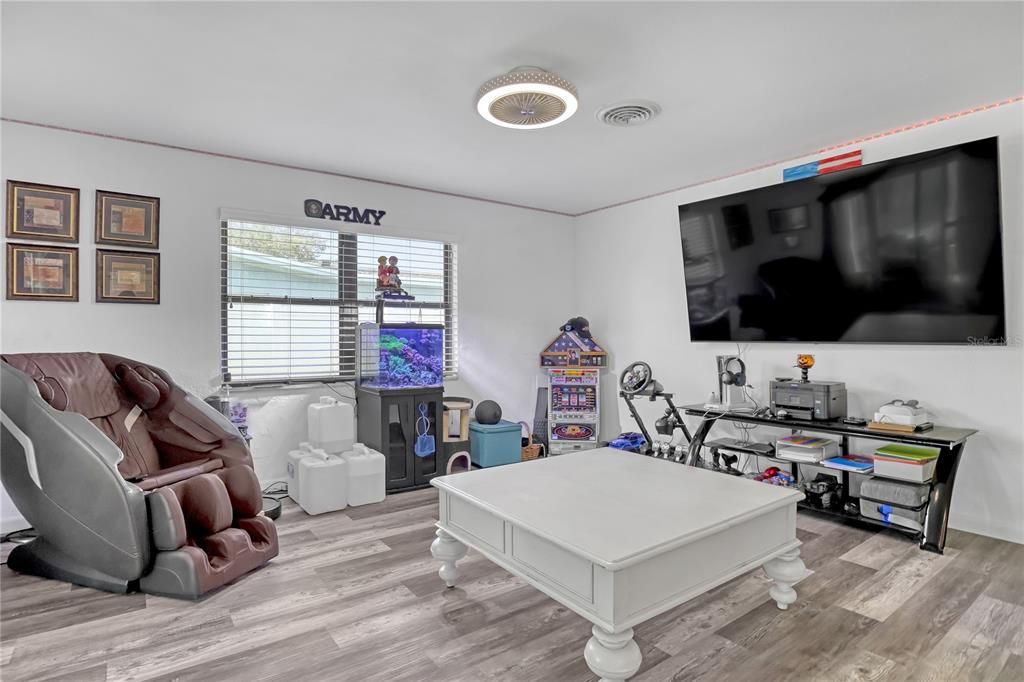 待售: $340,000 (3 贝兹, 2 浴室, 1244 平方英尺)