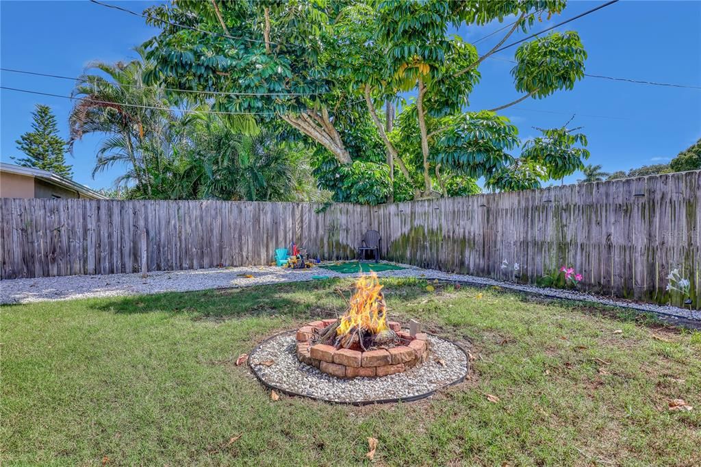 待售: $340,000 (3 贝兹, 2 浴室, 1244 平方英尺)