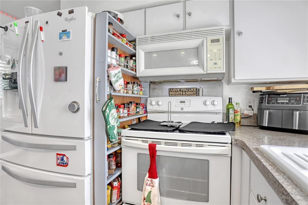 待售: $340,000 (3 贝兹, 2 浴室, 1244 平方英尺)