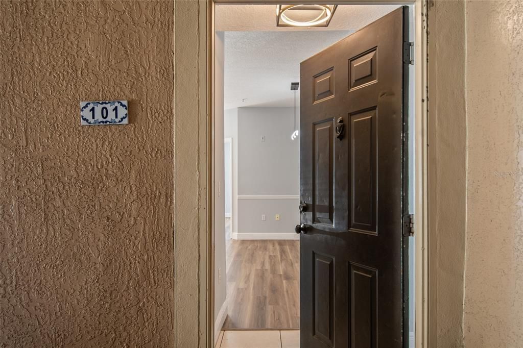 For Rent: $1,800 (2 beds, 2 baths, 1205 Square Feet)