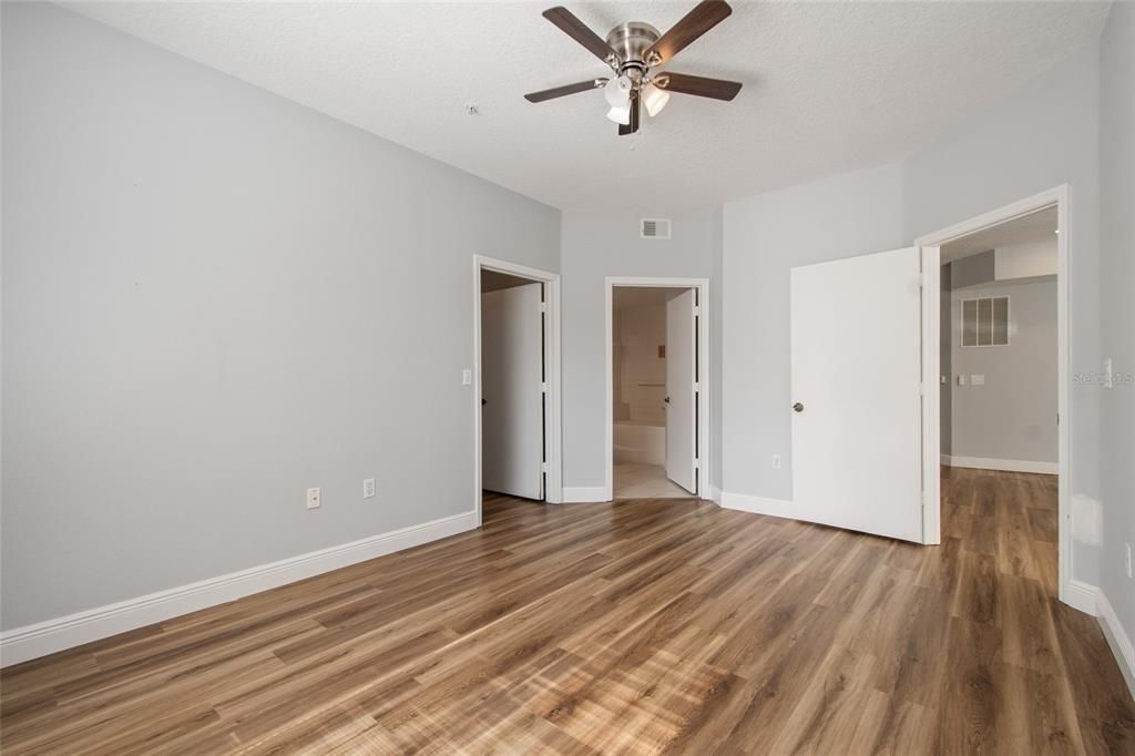 For Rent: $1,800 (2 beds, 2 baths, 1205 Square Feet)