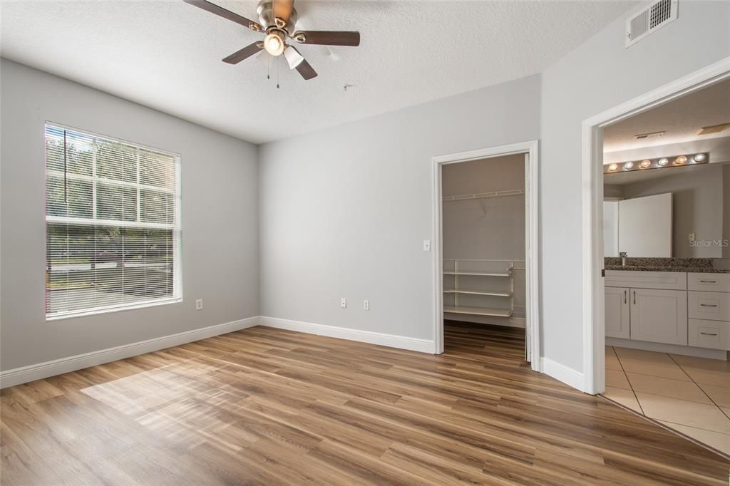 For Rent: $1,800 (2 beds, 2 baths, 1205 Square Feet)