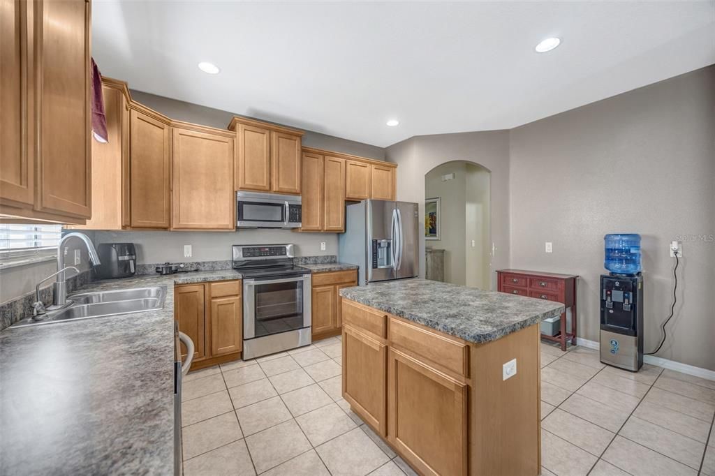 Active With Contract: $395,000 (4 beds, 2 baths, 2093 Square Feet)