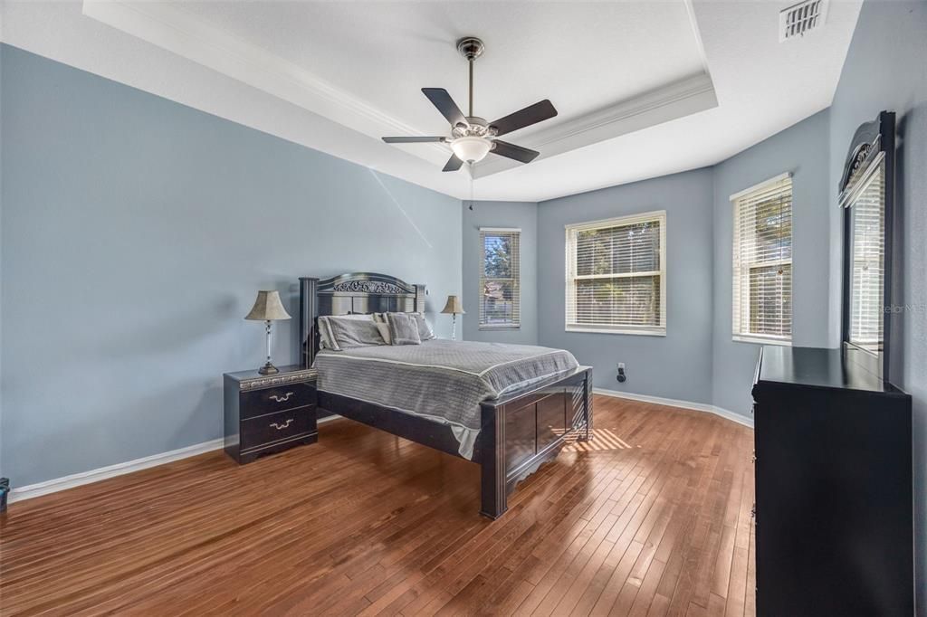 Active With Contract: $395,000 (4 beds, 2 baths, 2093 Square Feet)