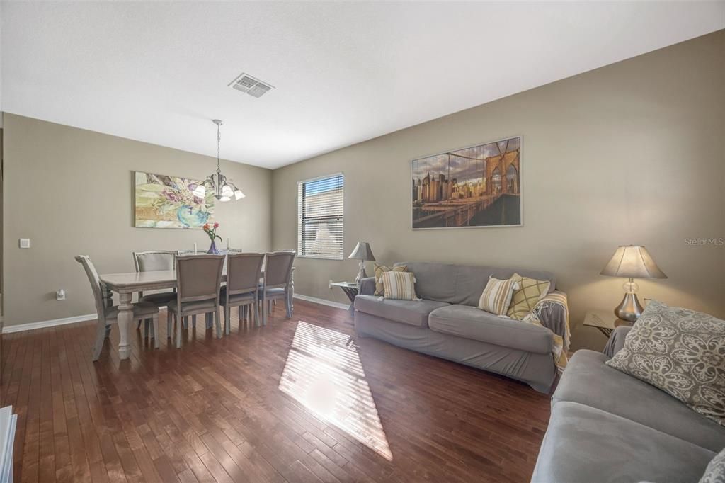 Active With Contract: $395,000 (4 beds, 2 baths, 2093 Square Feet)