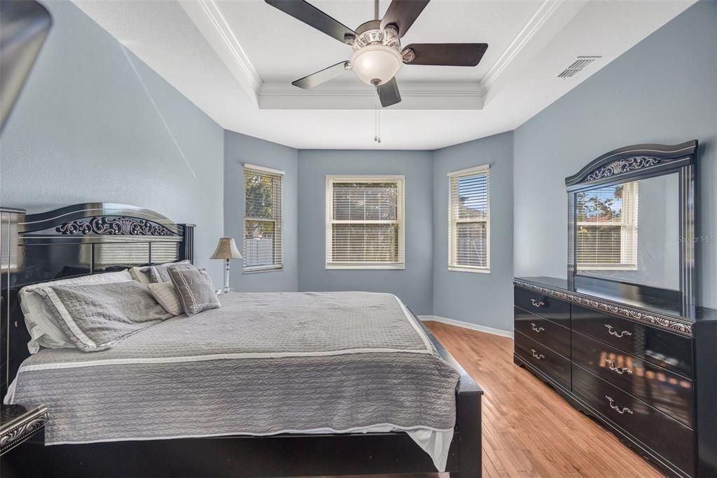 Active With Contract: $395,000 (4 beds, 2 baths, 2093 Square Feet)