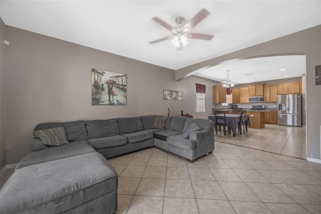Active With Contract: $395,000 (4 beds, 2 baths, 2093 Square Feet)