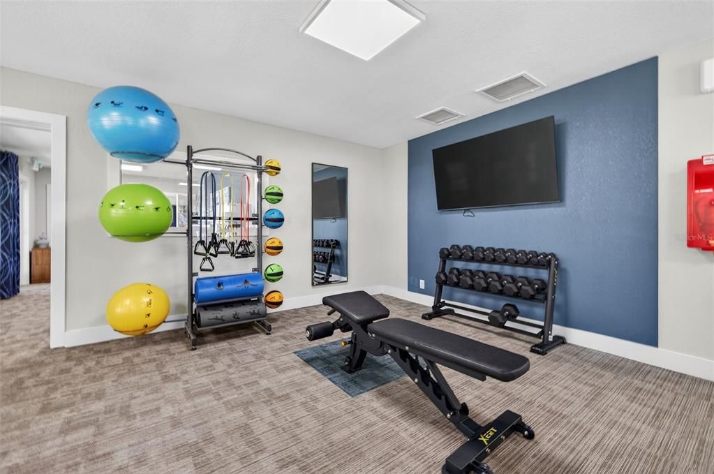 For Rent: $1,768 (2 beds, 1 baths, 786 Square Feet)