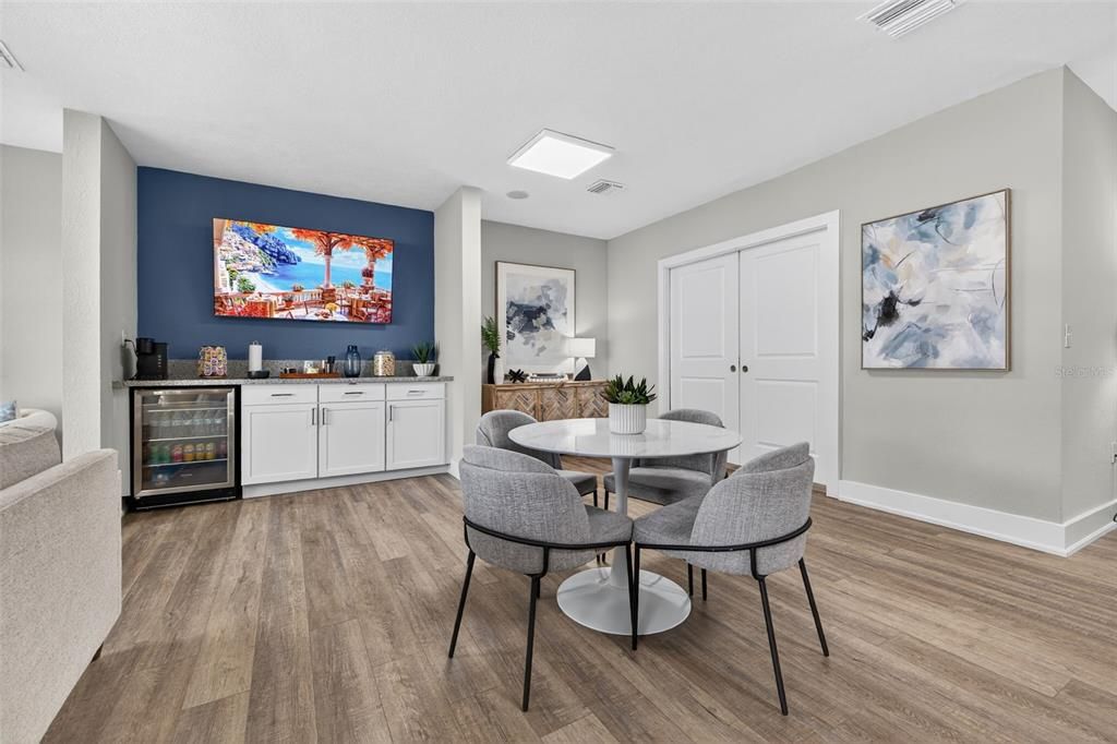 For Rent: $1,768 (2 beds, 1 baths, 786 Square Feet)