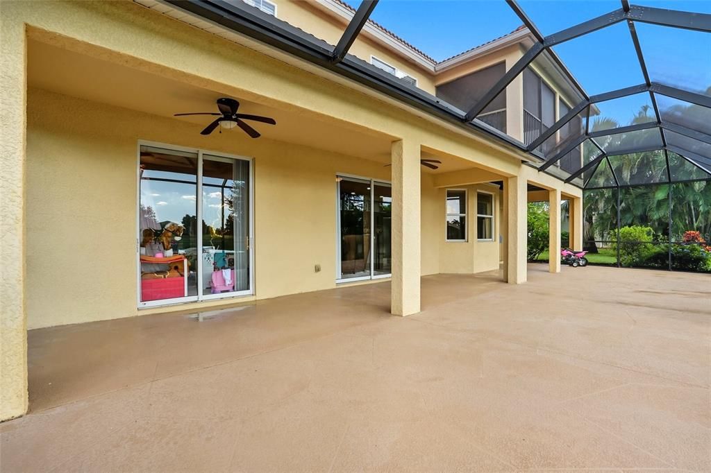 For Sale: $410,000 (4 beds, 3 baths, 2745 Square Feet)