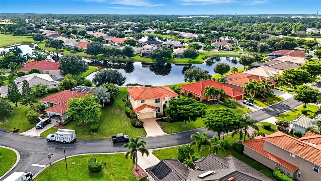 For Sale: $410,000 (4 beds, 3 baths, 2745 Square Feet)